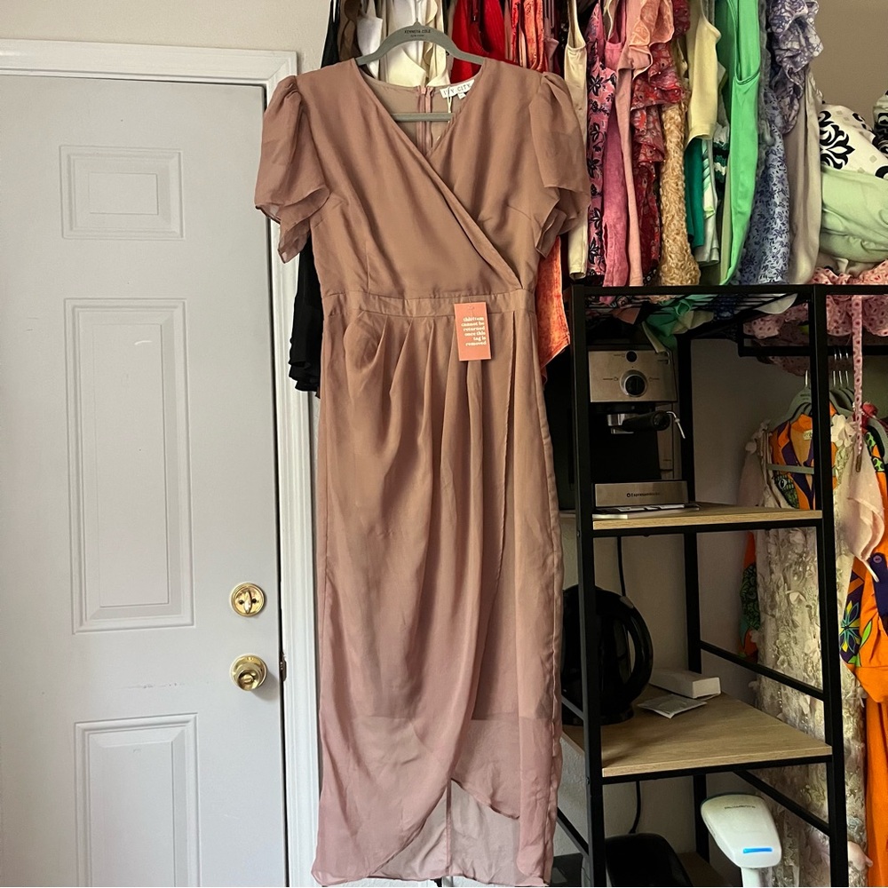 NWT IVY CITY CO dusty rose blush pink sheer flutter sleeve surplice midi dress